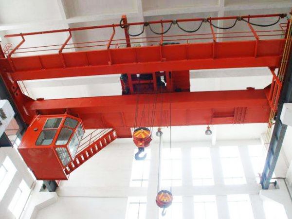 電動(dòng)葫蘆雙梁起重機
